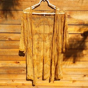 Maurices Orange/Gold Lace Short Sleeve Kimono S/M